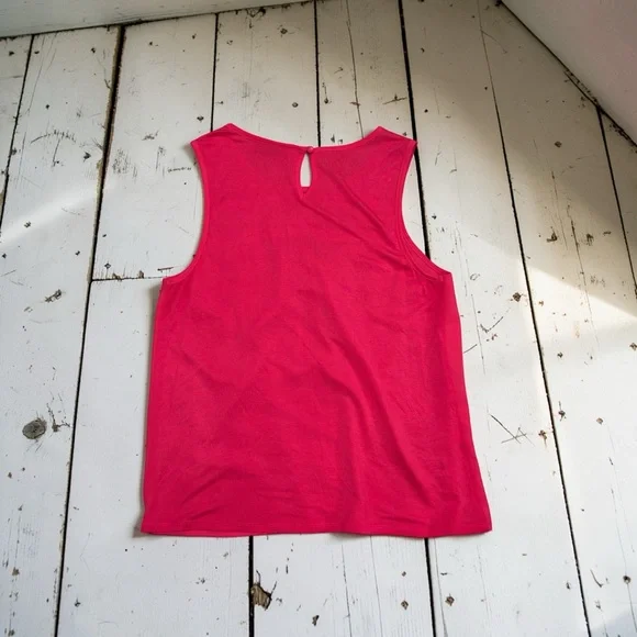 ELLE Salmon Pink Sleeveless Blouse Size L Lace Yoke Tank Top Keyhole Back - Picture 2 of 5